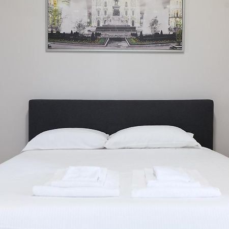Prestige Boutique Homes - Duomo 2 Милан Экстерьер фото