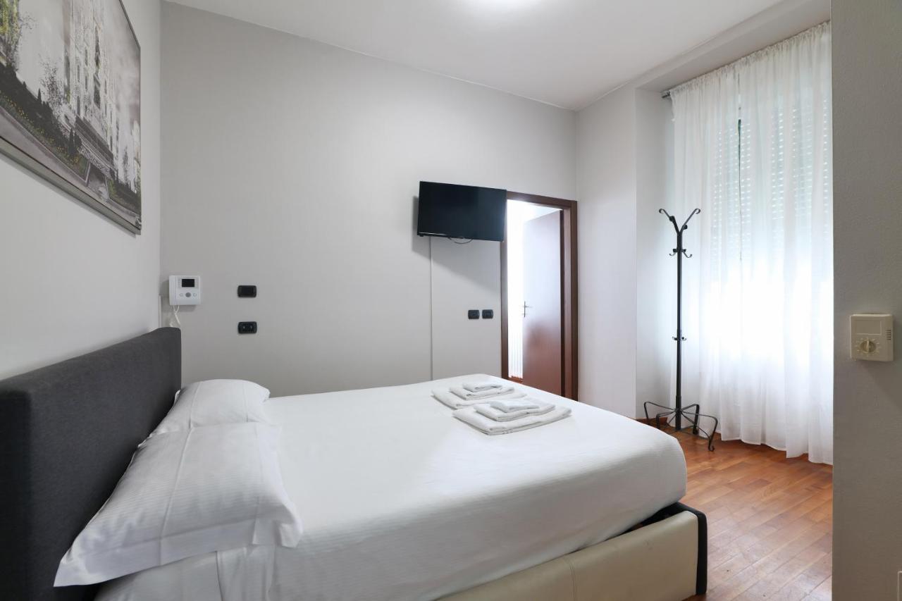 Prestige Boutique Homes - Duomo 2 Милан Экстерьер фото